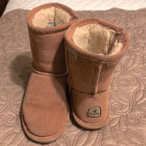 EUC bear paw boots